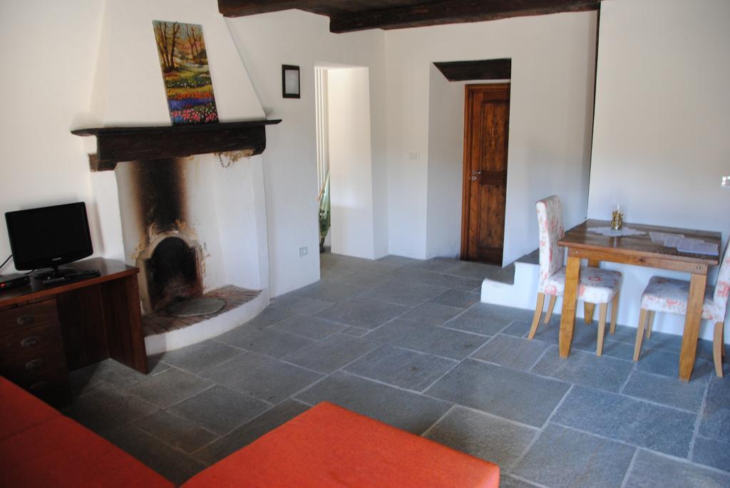 Sere Di Sosta Bagnolo Piemonte 外观 照片